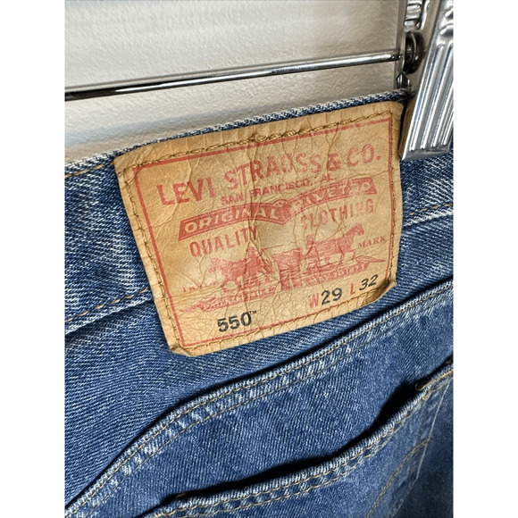 Levis Vinyl Flame 550 Jeans Rigid Denim Woman’s Size 29 Modified Cropped - Picture 11 of 13